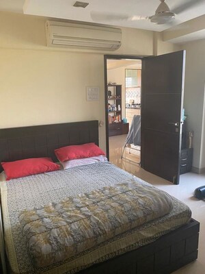 Bedroom in 3 BHK Apartment at Navin Nagar – for Rent
