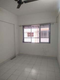 1 Rk+ Pooja Room Apartment For Rent in Kurla
