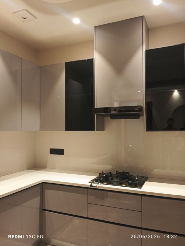 Kitchen, sushant lok iii 3 Bedroom 1350 Sq.Ft. Builder Floor In Sushant Lok Iii Gurgaon 10476211