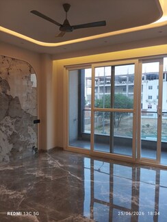 3 BHK + Pooja Room Builder Floor For Rent in Sushant Lok III