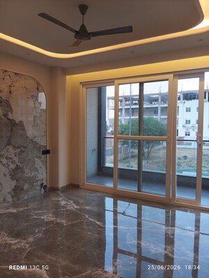 3 BHK Builder Floor For Rent in Sushant Lok Iii