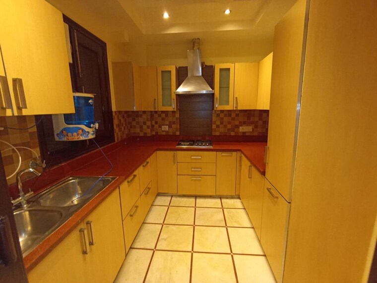 Kitchen, greater kailash i 3 Bedroom 1872 Sq.Ft. Builder Floor In Greater Kailash I Delhi 10476245