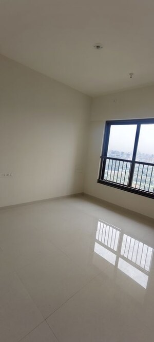 Master Bedroom in 3 BHK Apartment at Kalpataru Srishti Namaah, Mira Road – for Sale