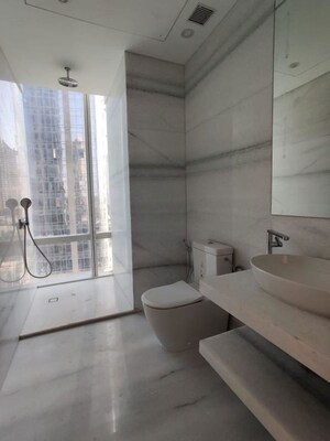 Bathroom in 6 BHK Apartment at Indiabulls Blu, Worli – for Rent
