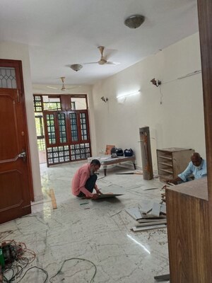 3 BHK Builder Floor For Rent in Malviya Nagar