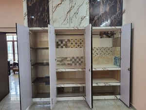 Furnished Amenities in 2 BHK Builder Floor at Aman Vihar – for Rent