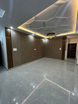 2 BHK Builder Floor For Rent in Aman Vihar