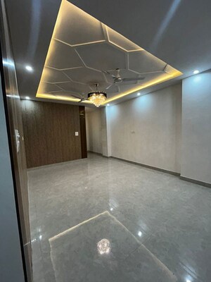 Room in 2 BHK Builder Floor at Aman Vihar – for Rent