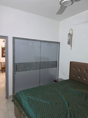 Bathroom in 2 BHK Builder Floor at Sector 44 – for Rent