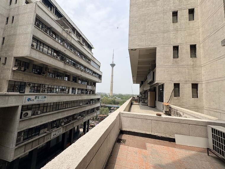 Exterior View, netaji subhash place Commercial Office Space 1550 Sq.Ft. In Netaji Subhash Place Delhi 10476391