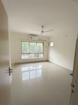 Room in 2 BHK Apartment at Runwal Bliss, Kanjurmarg East – for Rent