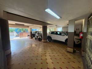 Parking in 6+ BHK Penthouse at Aashiyana Apartments, Bandra West – for Sale