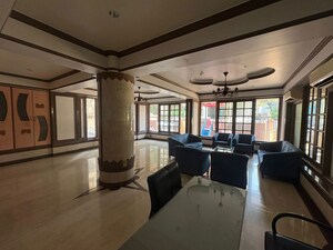 Living Room in 6+ BHK Penthouse at Aashiyana Apartments, Bandra West – for Sale