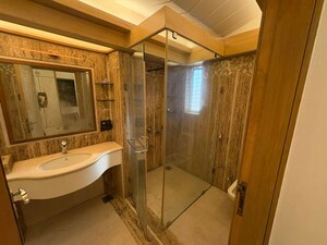 Bathroom in 6+ BHK Penthouse at Aashiyana Apartments, Bandra West – for Sale