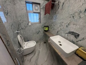 Bathroom in 6+ BHK Penthouse at Aashiyana Apartments, Bandra West – for Sale