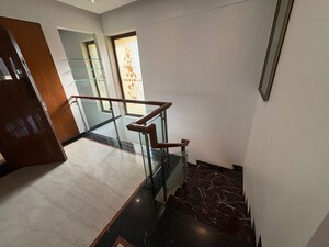 Staircase in 6+ BHK Penthouse at Aashiyana Apartments, Bandra West – for Sale