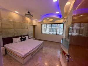 Bedroom in 6+ BHK Penthouse at Aashiyana Apartments, Bandra West – for Sale