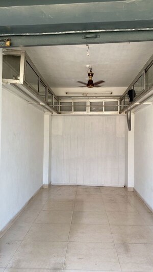 Room in 3 BHK Builder Floor at Sector 23 – for Rent