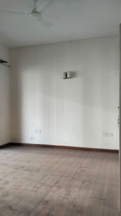4 BHK + Servant Room Apartment For Rent in Tata Primanti-Tower Residences