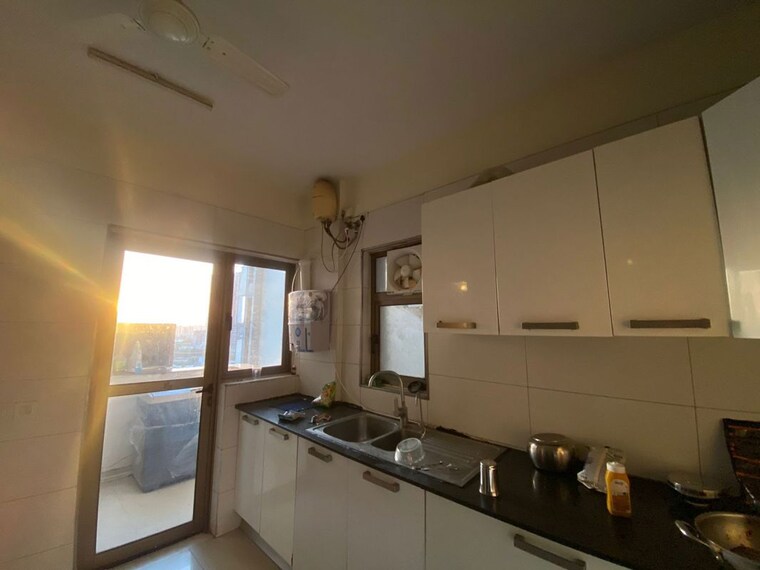 Kitchen, tata-raheja-raisina-residency 3 Bedroom 2400 Sq.Ft. Apartment In Sector 59 Gurgaon 10476465