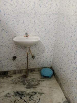 Bathroom in 1 BHK Builder Floor at Huda – for Rent