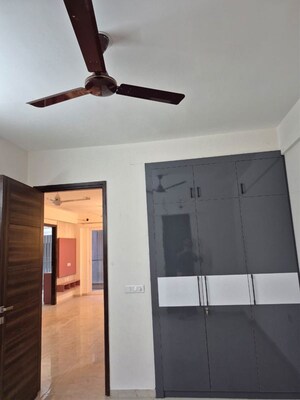 Furnished Amenities in 2.5 BHK Builder Floor at Smart World Gems, Sector 89 – for Rent