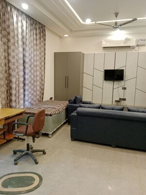 Living Room in 2 BHK Builder Floor at Sector 18 – for Rent