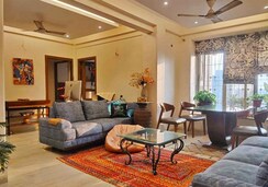 2 BHK + Pooja Room Apartment For Rent in Laxmi Niwas Khar West