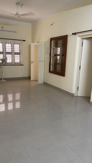 Living Room in  Pg at High Grounds – for Rent