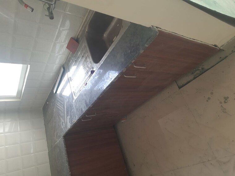 Bathroom, mahagun-mantra-ii 2 Bedroom 1000 Sq.Ft. Apartment In Sector 10 Greater Noida Greater Noida 10476518
