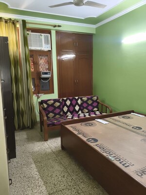 Bedroom in 2.5 BHK Apartment at Purvanchal Panchahuli, Sector 61 – for Rent