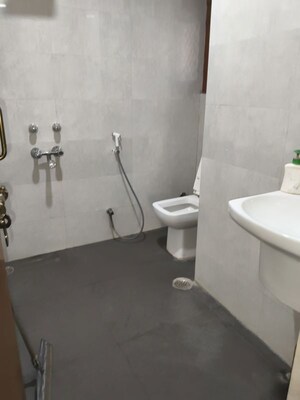 Bathroom in 2.5 BHK Apartment at Purvanchal Panchahuli, Sector 61 – for Rent