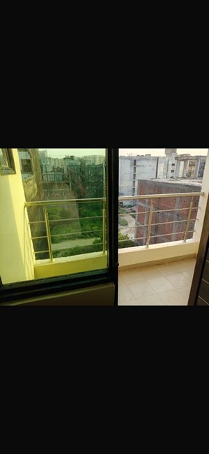 Room in 3 BHK Builder Floor at Maan Heights, Gaur City 1 – for Rent