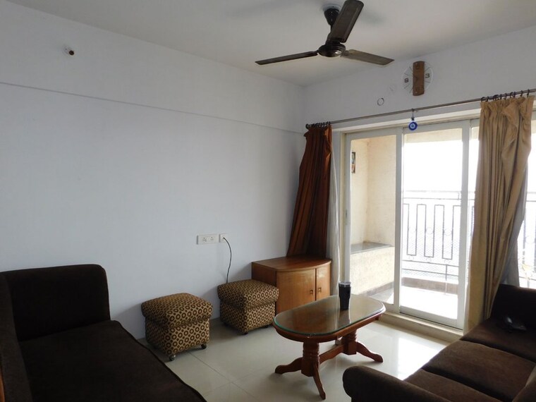 Living Room, vijay-orovia 3 Bedroom 950 Sq.Ft. Apartment In Ghodbunder Road Thane 10476556