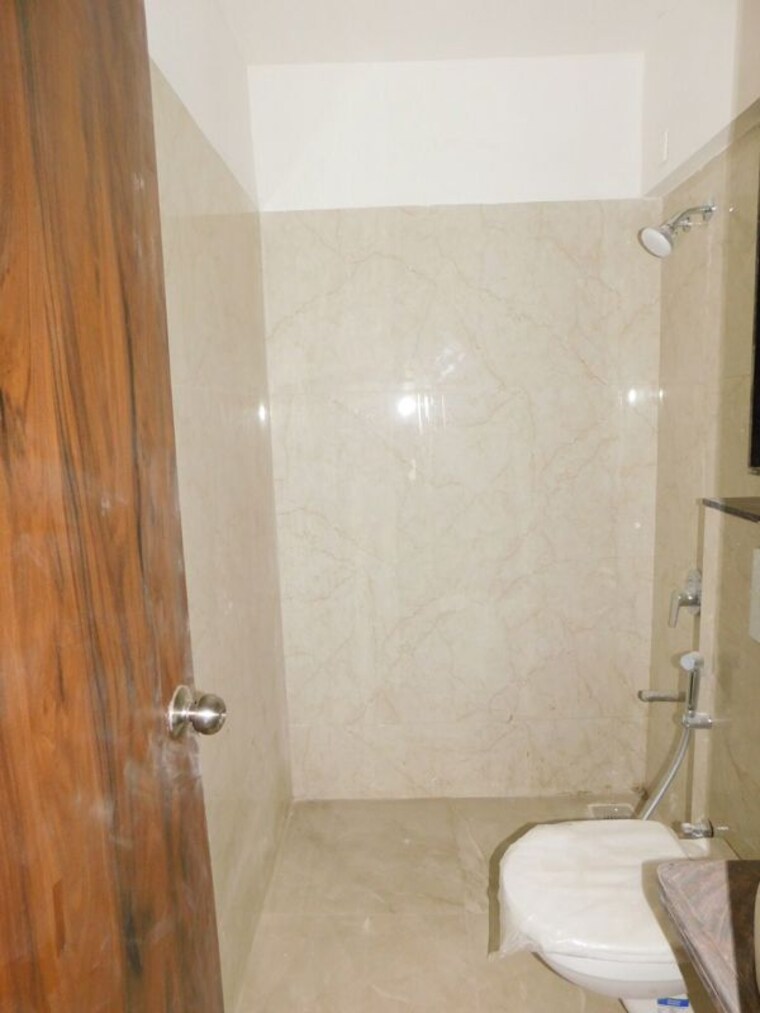 Bathroom, vkg-beverly-hills 2 Bedroom 615 Sq.Ft. Apartment In Andheri East Mumbai 10444051