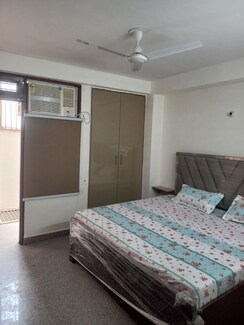1 BHK Builder Floor For Rent in Sector 52