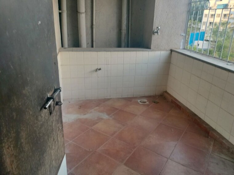Bathroom, mittal-crosswinds 3.5 Bedroom 2300 Sq.Ft. Apartment In Baner Pune 10476651