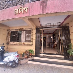 Parking in 1.5 BHK Apartment at Rashmi Complex Teen Hath Naka, Dharamveer Nagar – for Sale