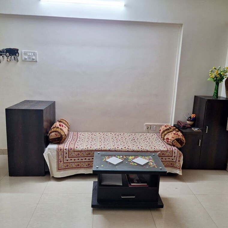 Living Room, rashmi-complex-teen-hath-naka 1.5 Bedroom 447 Sq.Ft. Apartment In Dharamveer Nagar Thane 10476656