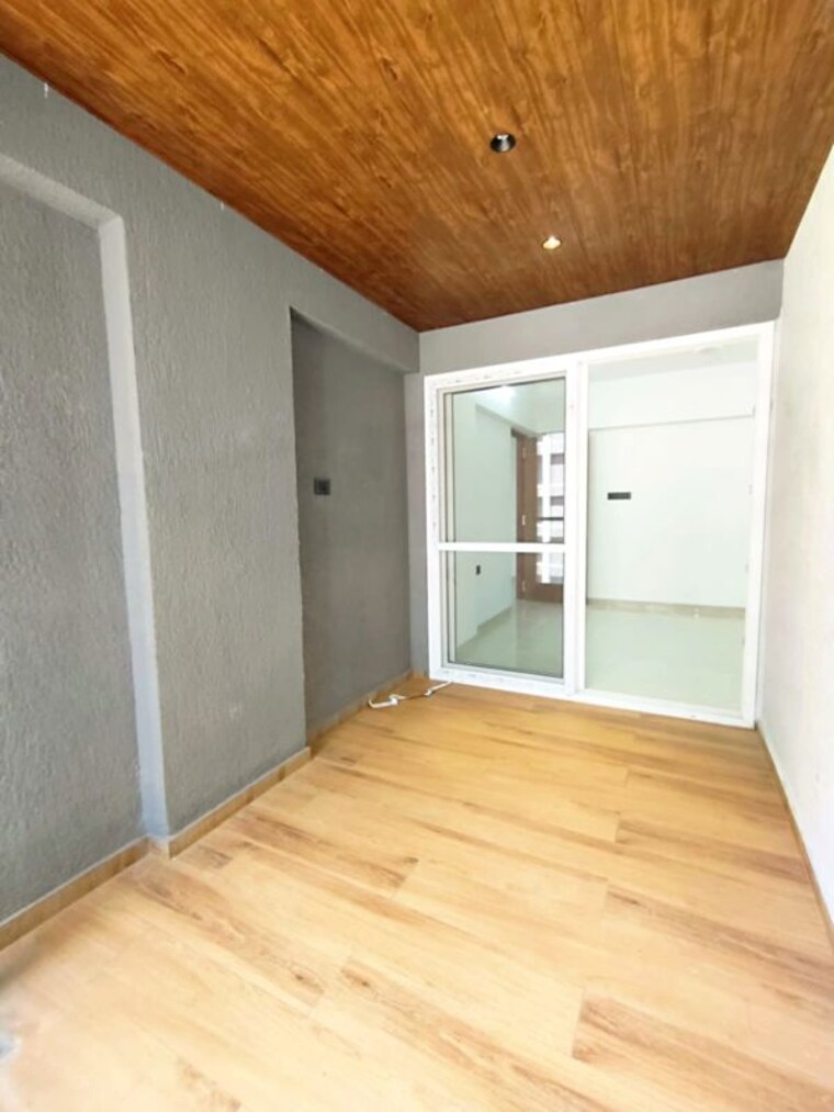 Terrace, pristine-allure 3 Bedroom 1000 Sq.Ft. Apartment In Kharadi Pune 10476704