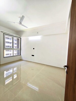 Room in 3 BHK Apartment at Pristine Allure, Kharadi – for Rent