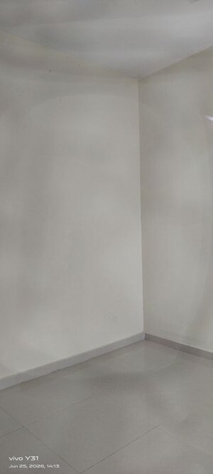 Room in  Apartment at Mahagun My Woods, Sector 16c Greater Noida – for Rent