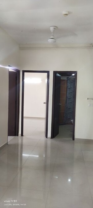 Room in  Apartment at Mahagun My Woods, Sector 16c Greater Noida – for Rent