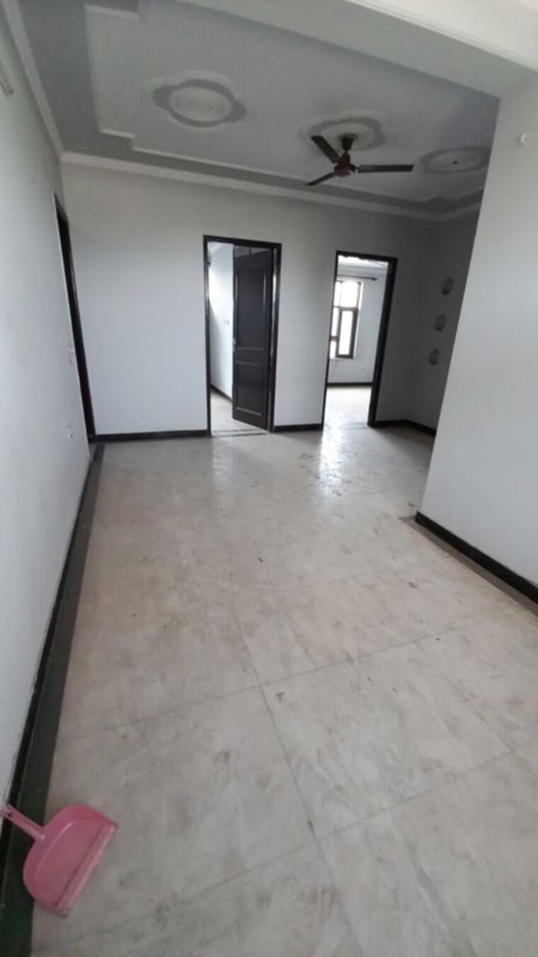 Room, kadipur 3 Bedroom 3000 Sq.Ft. Independent House In Kadipur Gurgaon 10476773