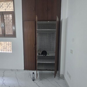 Bathroom in 2 BHK Builder Floor at Dlf Phase I – for Rent