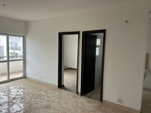 Room in 3 BHK Builder Floor at Parklands, Sector 85 – for Sale