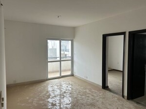 Room in 3 BHK Builder Floor at Parklands, Sector 85 – for Sale