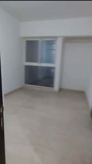 Room in 3 BHK Apartment at Thane West – for Sale