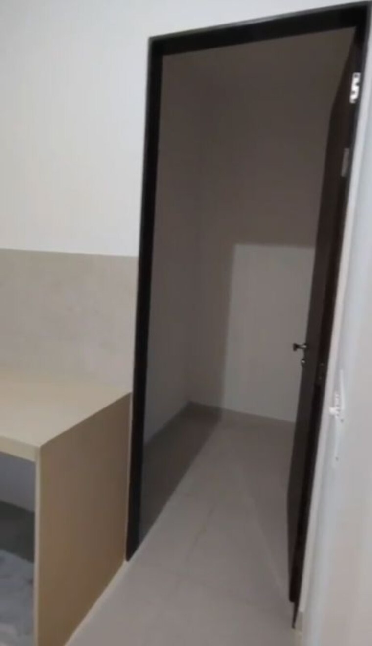Room, thane west 3 Bedroom 1370 Sq.Ft. Apartment In Thane West Thane 10476817