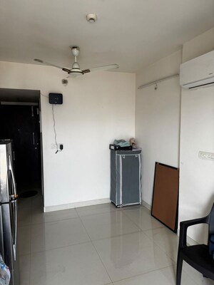 1 BHK Apartment For Rent in Lodha Casa Viva, Majiwada